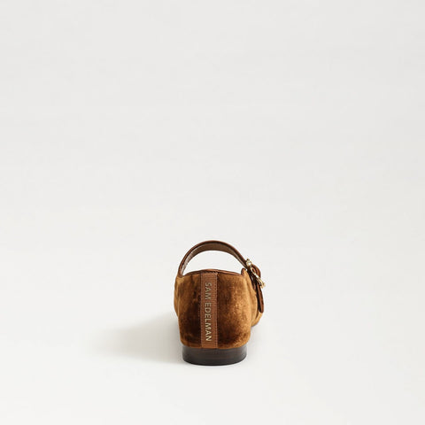 Michaela Mary Jane Flat