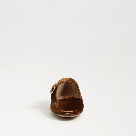 Michaela Mary Jane Flat