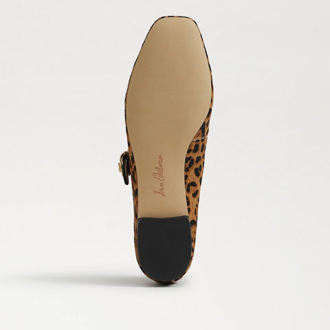 Michaela Mary Jane Flat