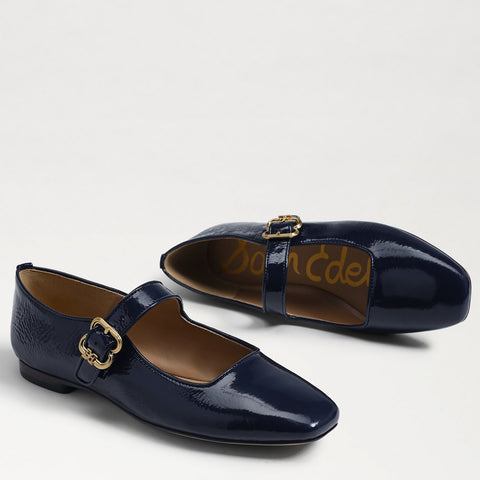 Michaela Mary Jane Flat