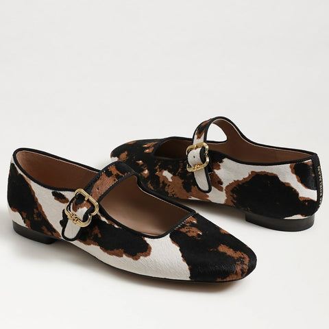 Michaela Mary Jane Flat