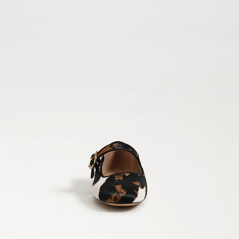 Michaela Mary Jane Flat