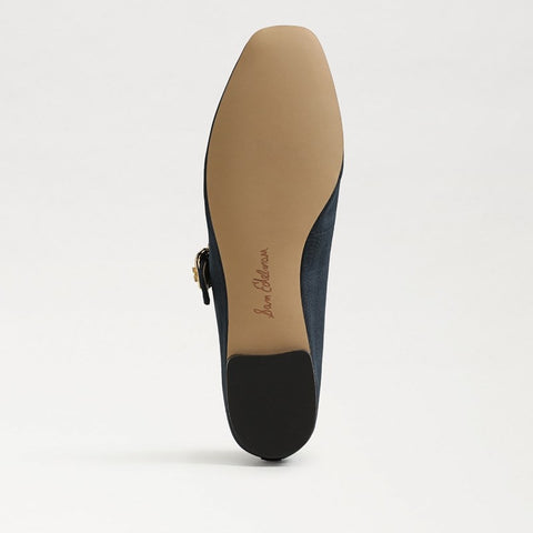 Michaela Mary Jane Flat