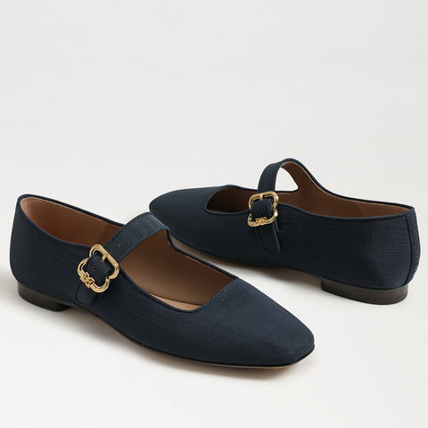Michaela Mary Jane Flat