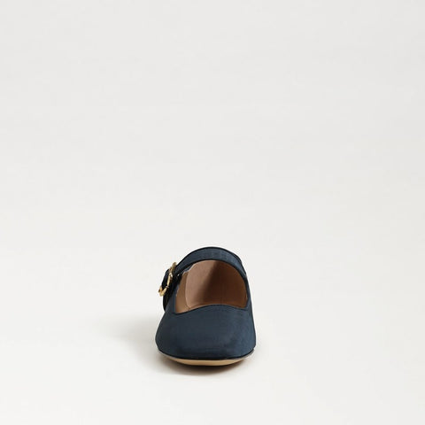 Michaela Mary Jane Flat