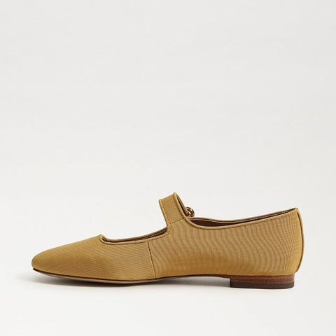 Michaela Mary Jane Flat