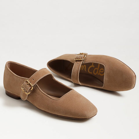 Michaela Mary Jane Flat