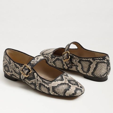 Michaela Mary Jane Flat