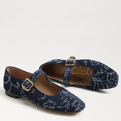 Michaela Mary Jane Flat